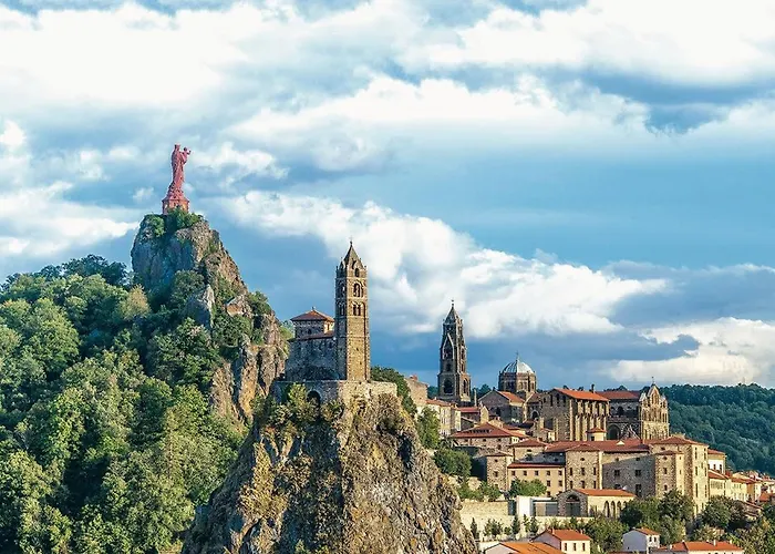 Appartement Plein Centre Du Puy En Velay Avec Parking