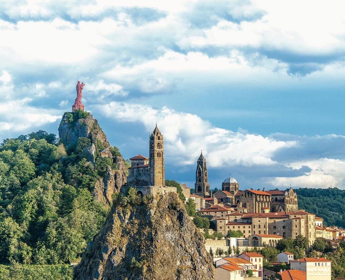 Plein Centre Du Puy En Velay Avec Parking Appartement Le Puy-en-Velay
